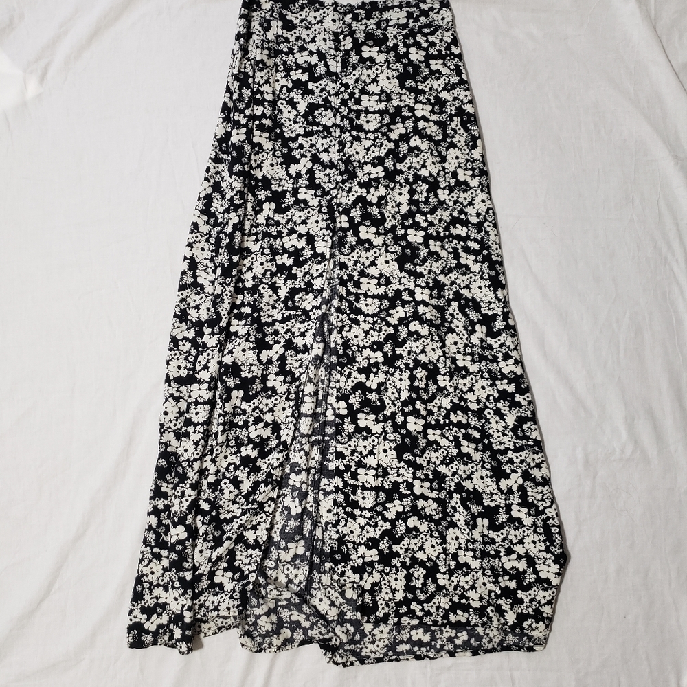 Floral Maxi Skirt with slit